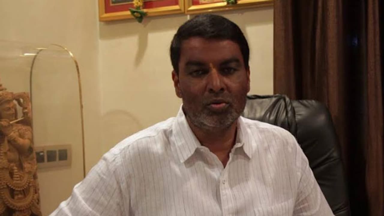 11 ಮಂದಿ ಅಜ್ಞಾತ ಸ್ಥಳಕ್ಕೆ : ಜಾರಕಿಹೊಳಿ ಯಶಸ್ವಿ?