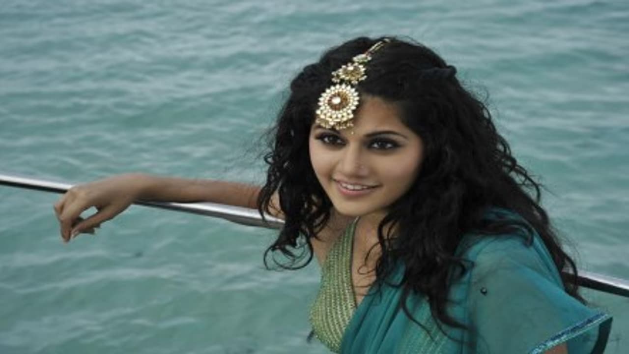 6 வயதில் இருந்ததே காதலிக்க தொடங்கிவிட்டேன்... மனம் திறந்த டாப்ஸி... 6 வயதில் இருந்ததே காதலிக்க தொடங்கிவிட்டேன்... மனம் திறந்த டாப்ஸி...