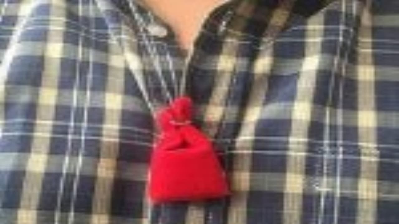 இரவு முழுவதும் கற்பூரத்தை நெஞ்சில் கட்டி உறங்குவதால் ஏற்படும் நன்மைகள் இதோ...