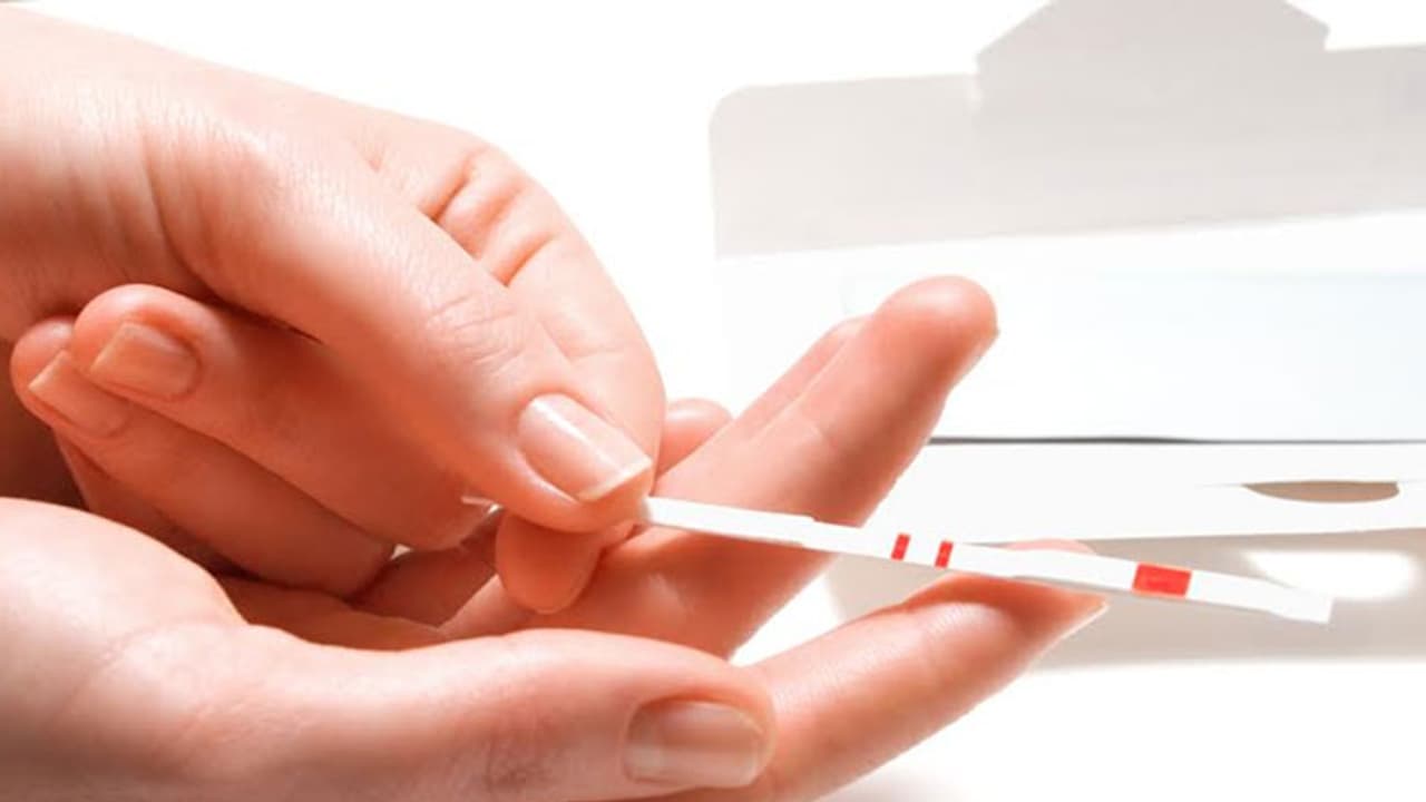 ഒരു കുഞ്ഞിനായുള്ള തയ്യാറെടുപ്പിലാണോ? എങ്കില് ഈ ശീലങ്ങളെല്ലാം ഉപേക്ഷിക്കൂ... ഒരു കുഞ്ഞിനായുള്ള തയ്യാറെടുപ്പിലാണോ? എങ്കില് ഈ ശീലങ്ങളെല്ലാം ഉപേക്ഷിക്കൂ...