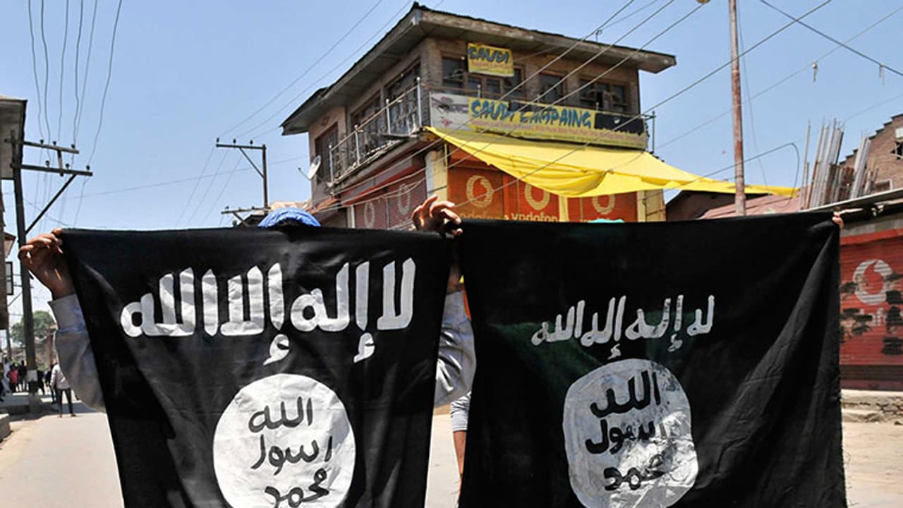 ಮೈಸೂರಿಗೆ ಹೋಗೋದಾಗಿ ಹೇಳಿ ಐಸಿಸ್ ಸೇರಿದರು! ಮೈಸೂರಿಗೆ ಹೋಗೋದಾಗಿ ಹೇಳಿ ಐಸಿಸ್ ಸೇರಿದರು!