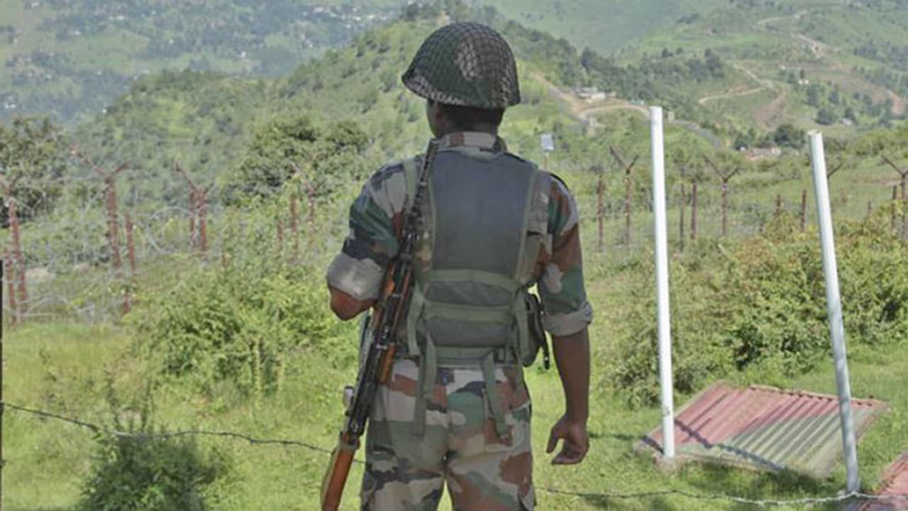 Army Colonel arrested for ₹14.5 crore gold robbery