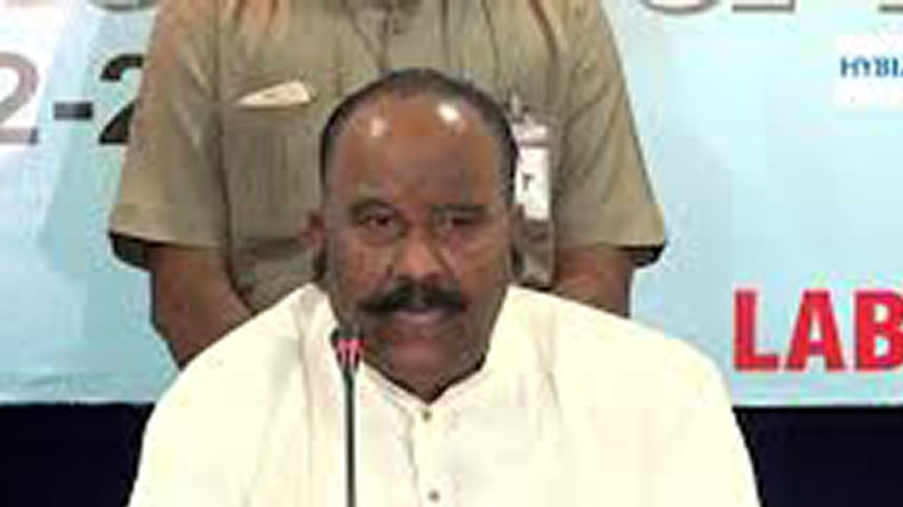 Kodandaram is grouping with Naxals and Congress: Home Minister Naini Narsimha Reddy