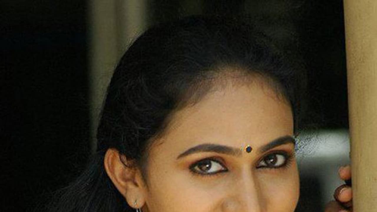 ആ വീഡിയോയില്‍ ഞാനല്ല; ഏതോ പാവം സ്ത്രീയാണ്