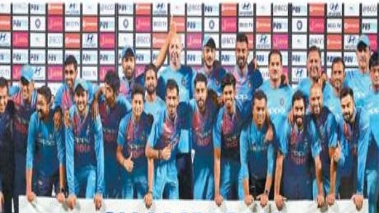 நியூஸிலாந்துக்கு எதிராக டி 20 தொடரை முதல் முறையாக கைப்பற்றியது இந்தியா… நியூஸிலாந்துக்கு எதிராக டி 20 தொடரை முதல் முறையாக கைப்பற்றியது இந்தியா…