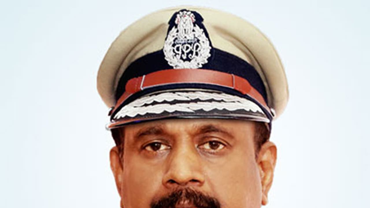 സെൻകുമാറിന്റെ നിയമനം; വിധി ഉടൻ നടപ്പാക്കണമെന്ന് നിയമസെക്രട്ടറി സെൻകുമാറിന്റെ നിയമനം; വിധി ഉടൻ നടപ്പാക്കണമെന്ന് നിയമസെക്രട്ടറി