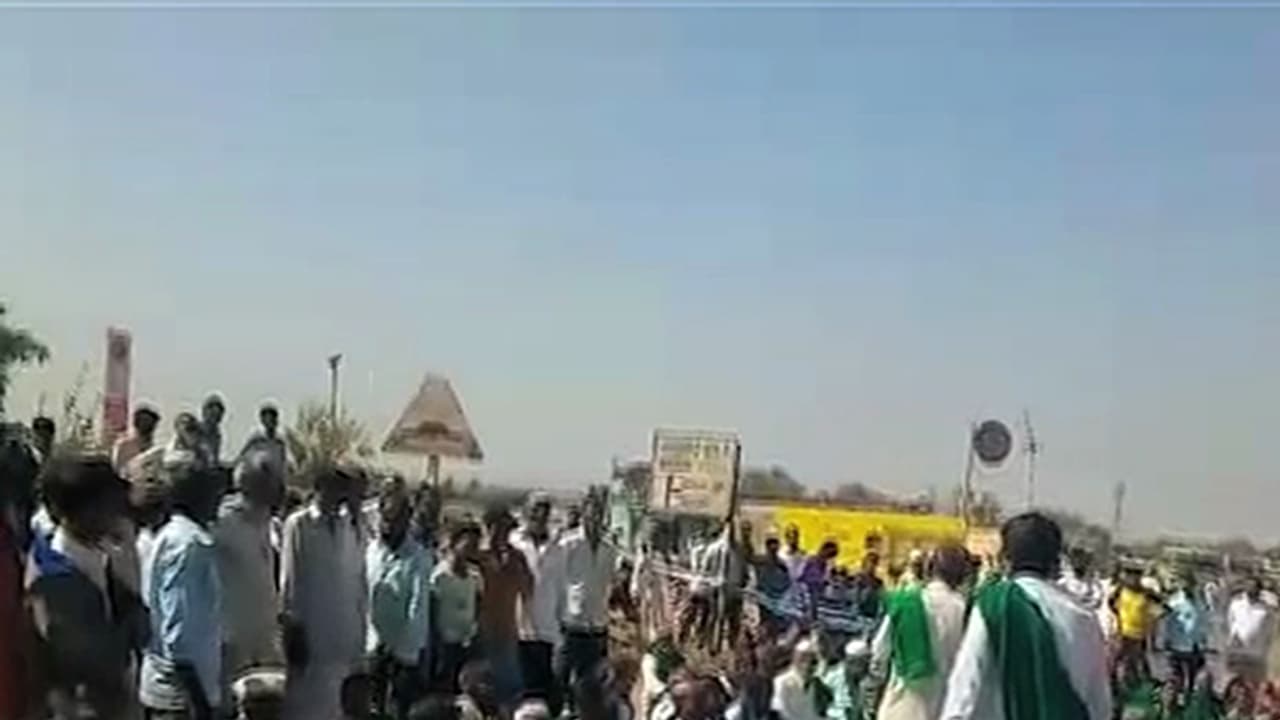 ಮಹಾರಾಷ್ಟ್ರದಲ್ಲಿ ನಾಳೆ ರೈತರ ಬೃಹತ್ ಪ್ರತಿಭಟನೆ: ಶಿವಸೇನೆ, ಎಂಎನ್ಎಸ್ ಬೆಂಬಲ ಮಹಾರಾಷ್ಟ್ರದಲ್ಲಿ ನಾಳೆ ರೈತರ ಬೃಹತ್ ಪ್ರತಿಭಟನೆ: ಶಿವಸೇನೆ, ಎಂಎನ್ಎಸ್ ಬೆಂಬಲ