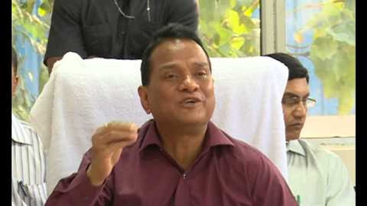 పోలీస్ అకాడమీ వేస్ట్: డైరెక్టర్ వీకే సింగ్ సంచలన వ్యాఖ్యలు పోలీస్ అకాడమీ వేస్ట్: డైరెక్టర్ వీకే సింగ్ సంచలన వ్యాఖ్యలు