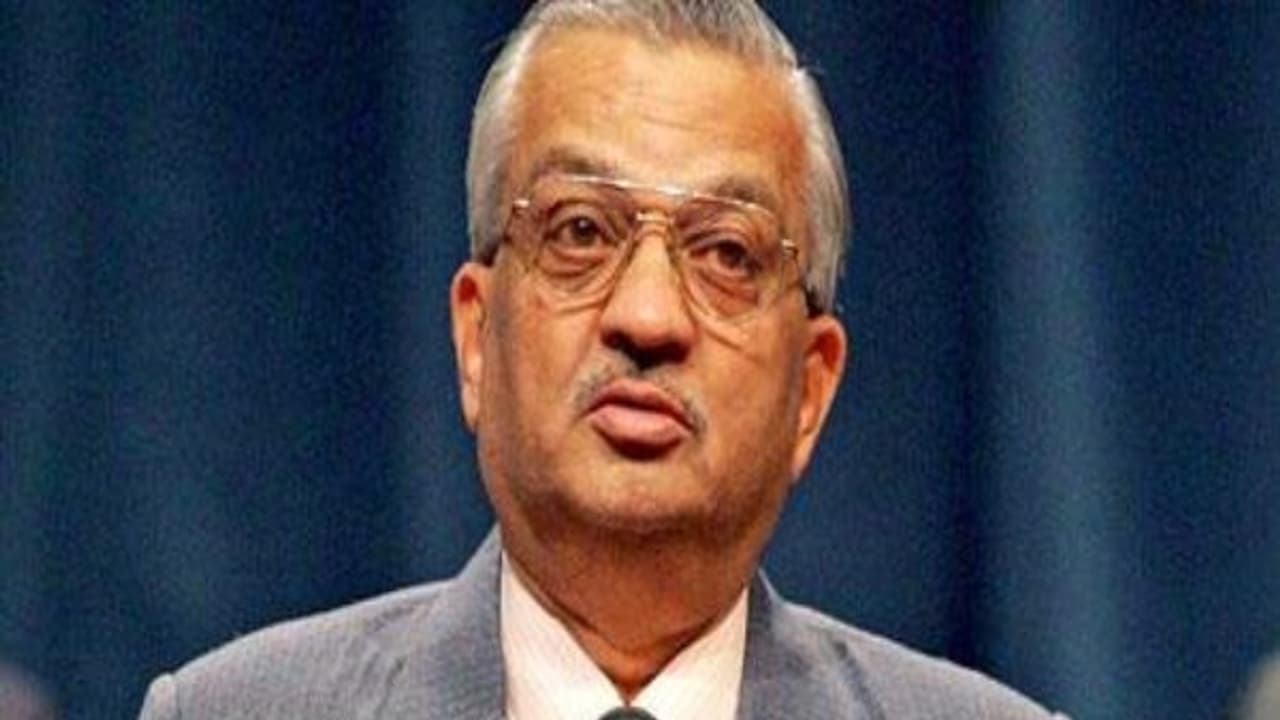 நவீன மற்றும் உலக்தரம் வாய்ந்த பல்கலைக்கழகங்கள் கிராமப்புறங்களில் ஏற்படுத்துவது அவசியம் அனில் கக்கோட்கர்… நவீன மற்றும் உலக்தரம் வாய்ந்த பல்கலைக்கழகங்கள் கிராமப்புறங்களில் ஏற்படுத்துவது அவசியம் அனில் கக்கோட்கர்…