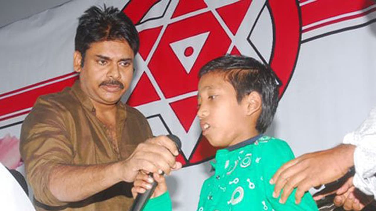 కిడ్నీ కష్టాలు... పవనన్నా డెడ్ లైన్ ముగిసిందే! కిడ్నీ కష్టాలు... పవనన్నా డెడ్ లైన్ ముగిసిందే!