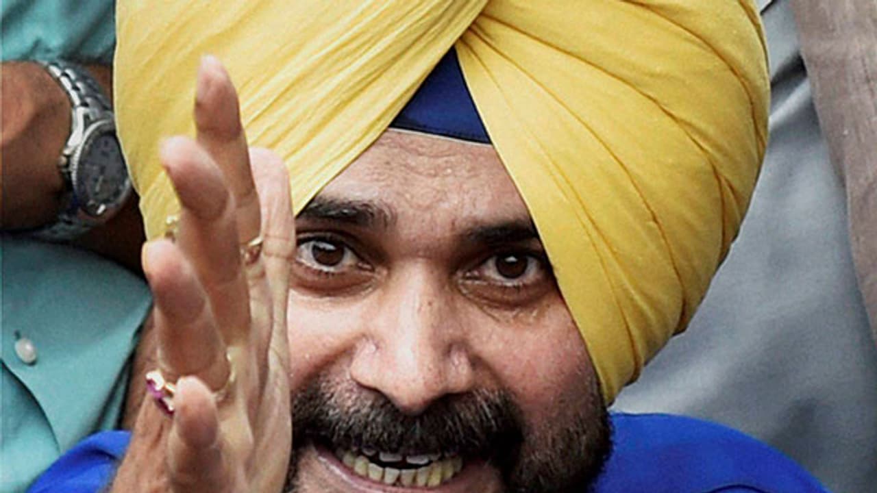 ಮೋದಿ ಬಳೆ ಶಬ್ಧ ಮಾಡೋ ನವವಧು: ನವಜೋತ್ ಸಿಧು! ಮೋದಿ ಬಳೆ ಶಬ್ಧ ಮಾಡೋ ನವವಧು: ನವಜೋತ್ ಸಿಧು!