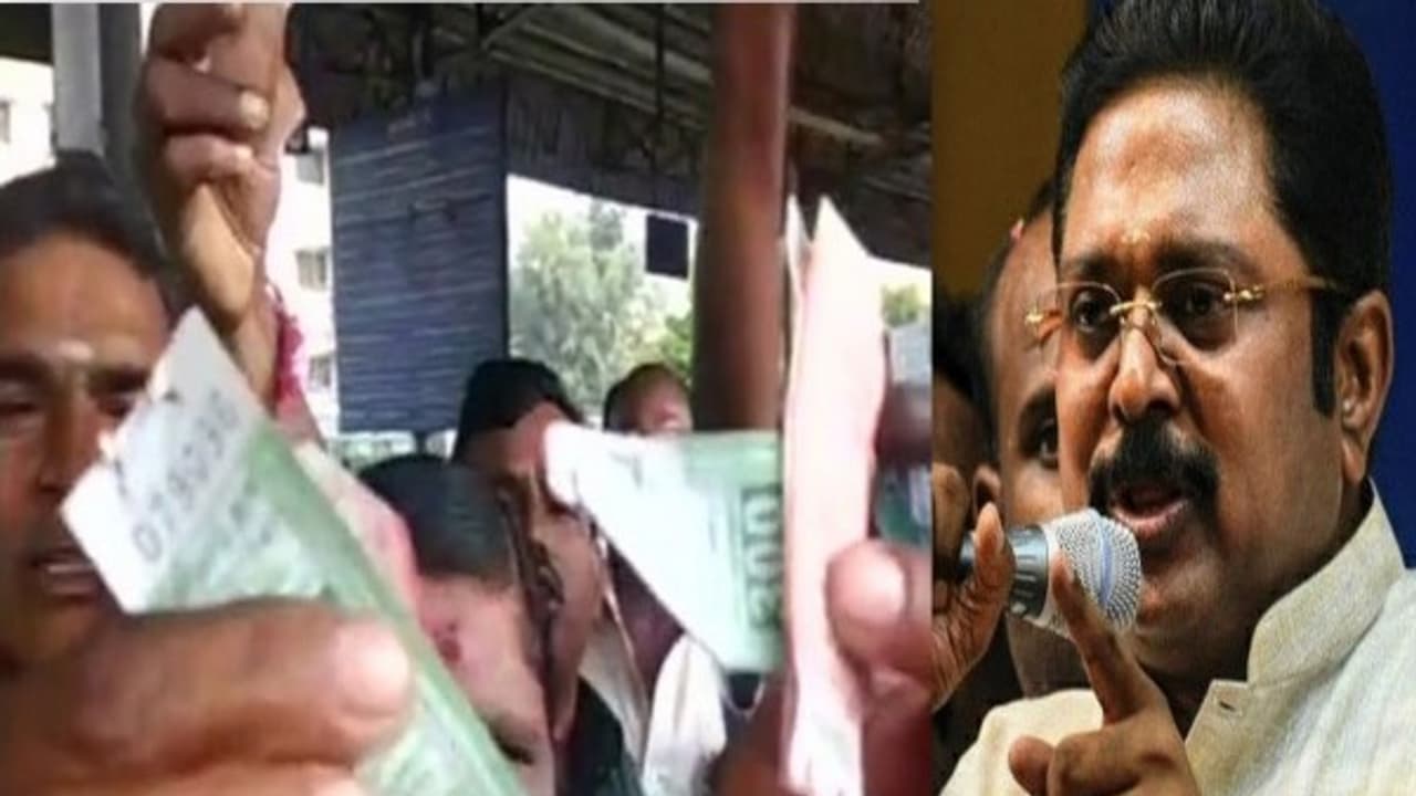 இப்படி மக்களின் வயிற்றில் அடித்து விட்டு தரும் 1 லட்சம் சம்பளம் எனக்கு வேண்டாம்... கொந்தளிக்கும் தினகரன்! இப்படி மக்களின் வயிற்றில் அடித்து விட்டு தரும் 1 லட்சம் சம்பளம் எனக்கு வேண்டாம்... கொந்தளிக்கும் தினகரன்!