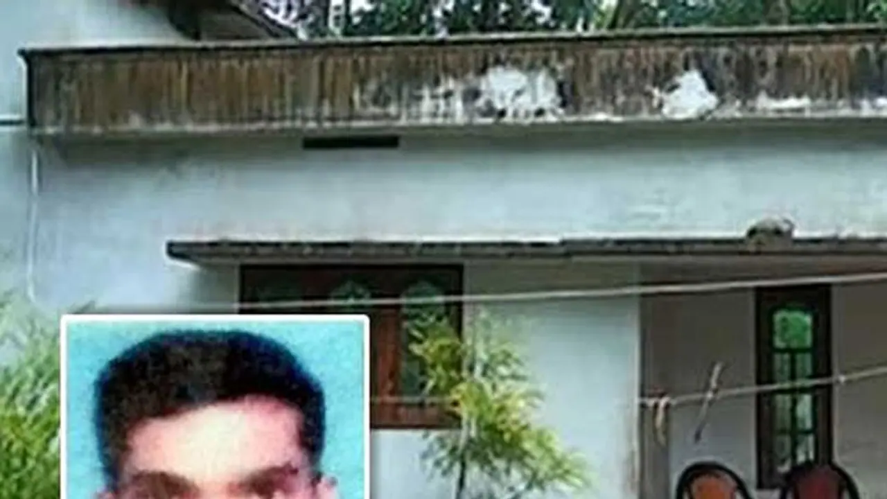 Man hacked to death in Kerala by eight bike borne assailants