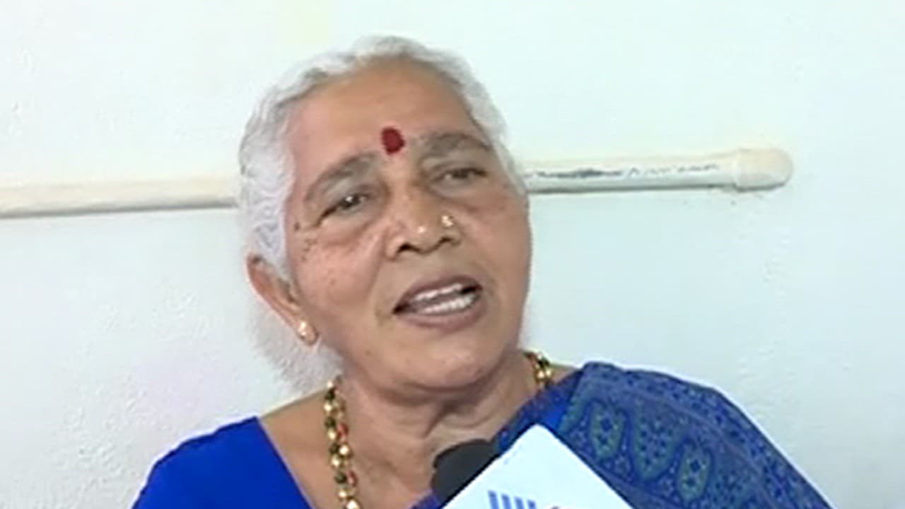 ಡಿಕೆಶಿ ತಾಯಿ ಮೌನವ್ರತ, ಮೋದಿ ಶಾ ಅಣಕು ಶವಯಾತ್ರೆ ಡಿಕೆಶಿ ತಾಯಿ ಮೌನವ್ರತ, ಮೋದಿ ಶಾ ಅಣಕು ಶವಯಾತ್ರೆ