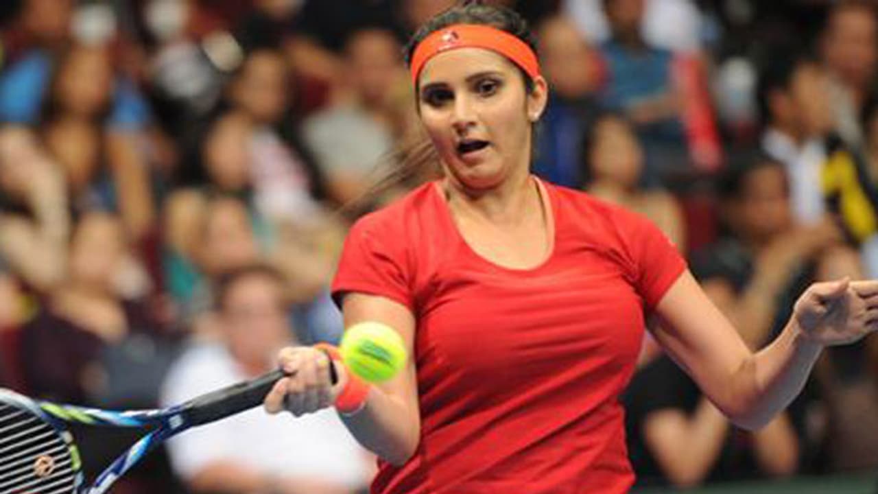 నా భార్య సానియాను ఆ అంతర్జాతీయ క్రికెటర్ వేధించాడు : షోయబ్ మాలిక్ నా భార్య సానియాను ఆ అంతర్జాతీయ క్రికెటర్ వేధించాడు : షోయబ్ మాలిక్