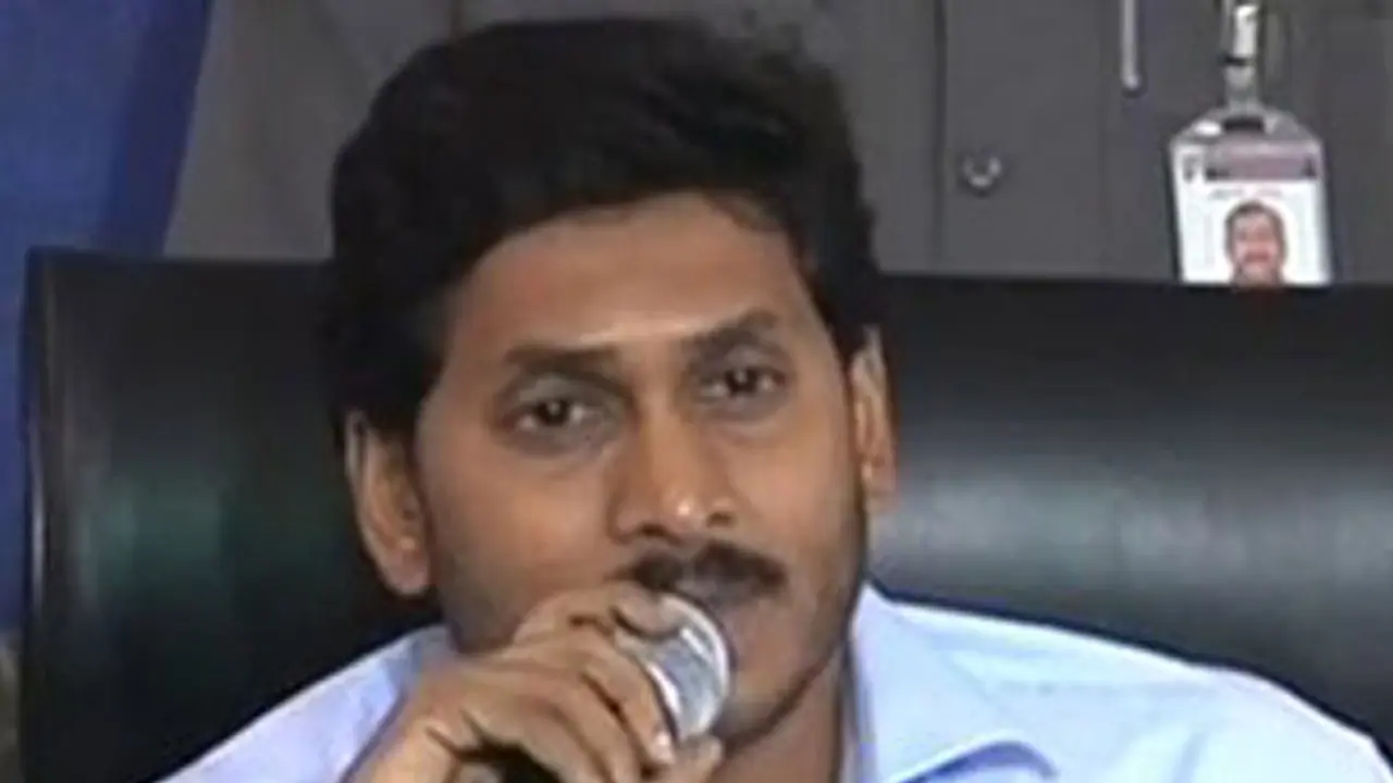 YSRCP supremo YS Jaganmohan plans a revised padayatra
