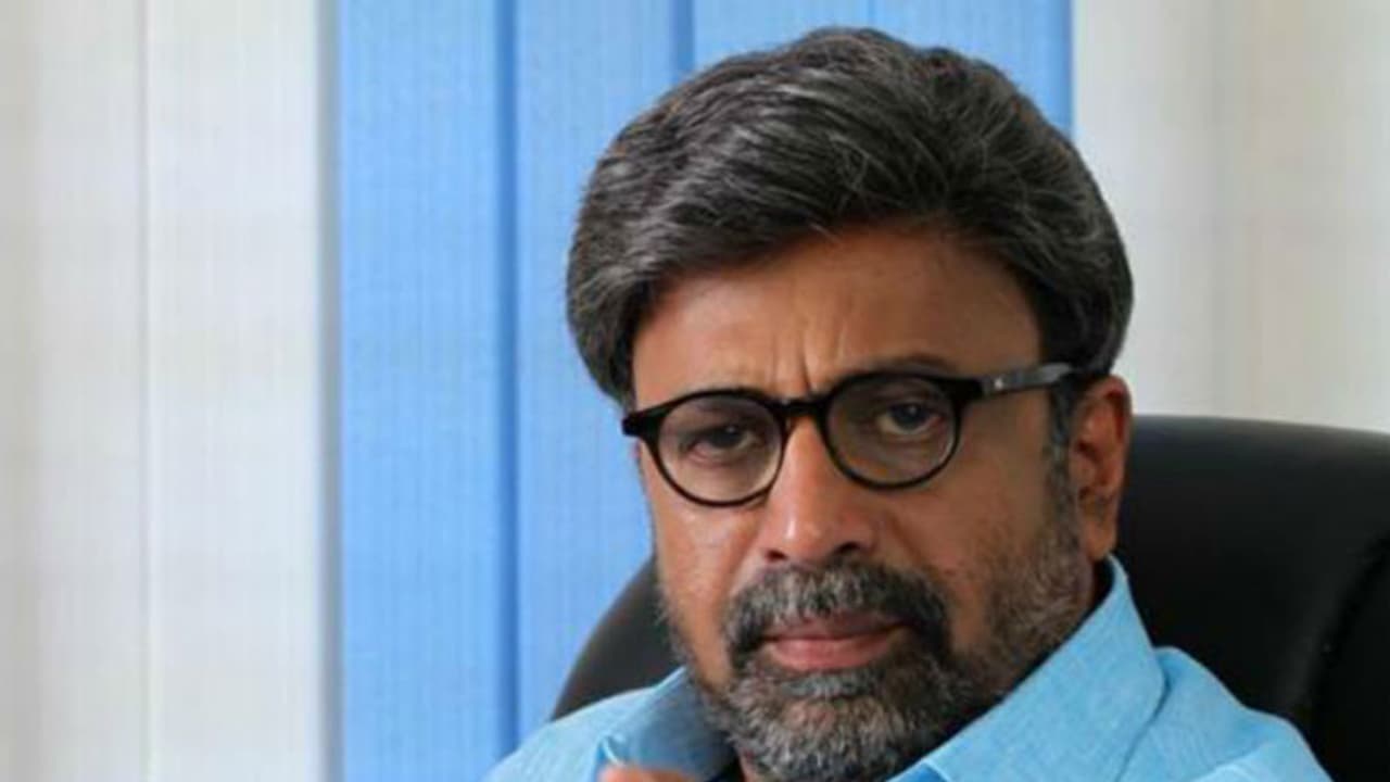 അടുത്തകാലത്ത് എനിക്ക് ഇത്രയും ചീത്തപ്പേരുണ്ടാക്കിയ സിനിമയില്ല, പക്ഷെ ആ ചീത്തപ്പേര് അസ്വദിക്കുന്നു: സിദ്ദിഖ് അടുത്തകാലത്ത് എനിക്ക് ഇത്രയും ചീത്തപ്പേരുണ്ടാക്കിയ സിനിമയില്ല, പക്ഷെ ആ ചീത്തപ്പേര് അസ്വദിക്കുന്നു: സിദ്ദിഖ്