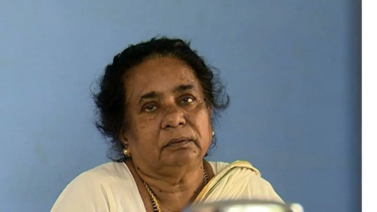 Video: Malayalam actress approaches police alleging ill treatment by family Video: Malayalam actress approaches police alleging ill treatment by family