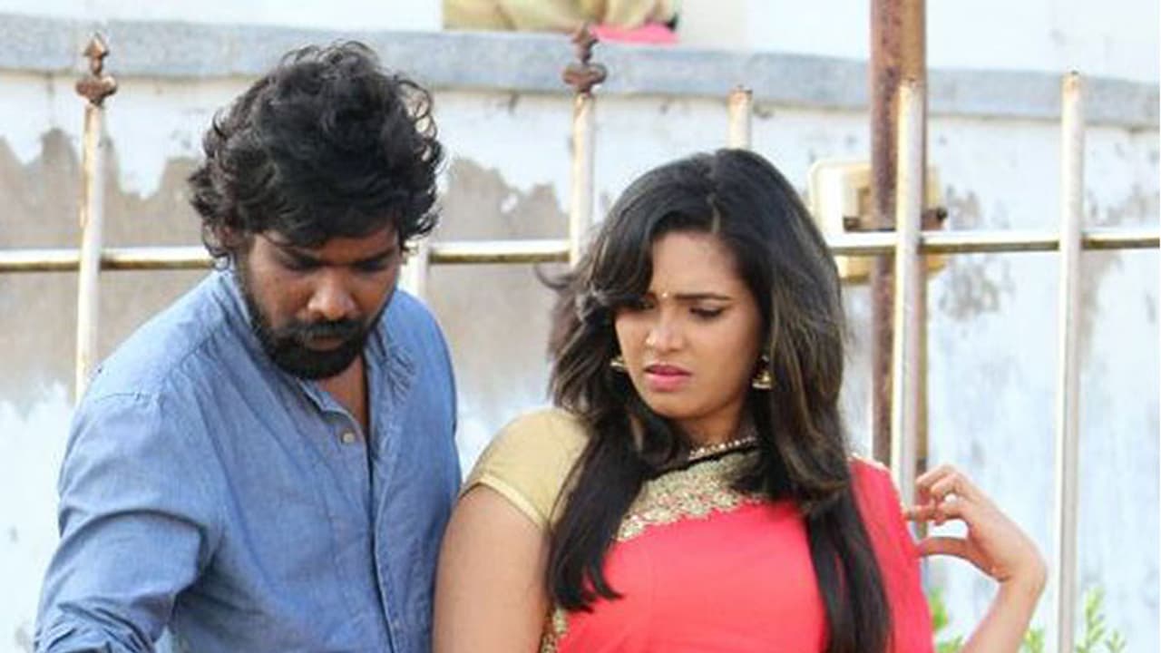 സംവിധായകന് വൃത്തികെട്ട രീതിയില് പെരുമാറുന്നുവെന്ന് മലയാളി നടി സംവിധായകന് വൃത്തികെട്ട രീതിയില് പെരുമാറുന്നുവെന്ന് മലയാളി നടി