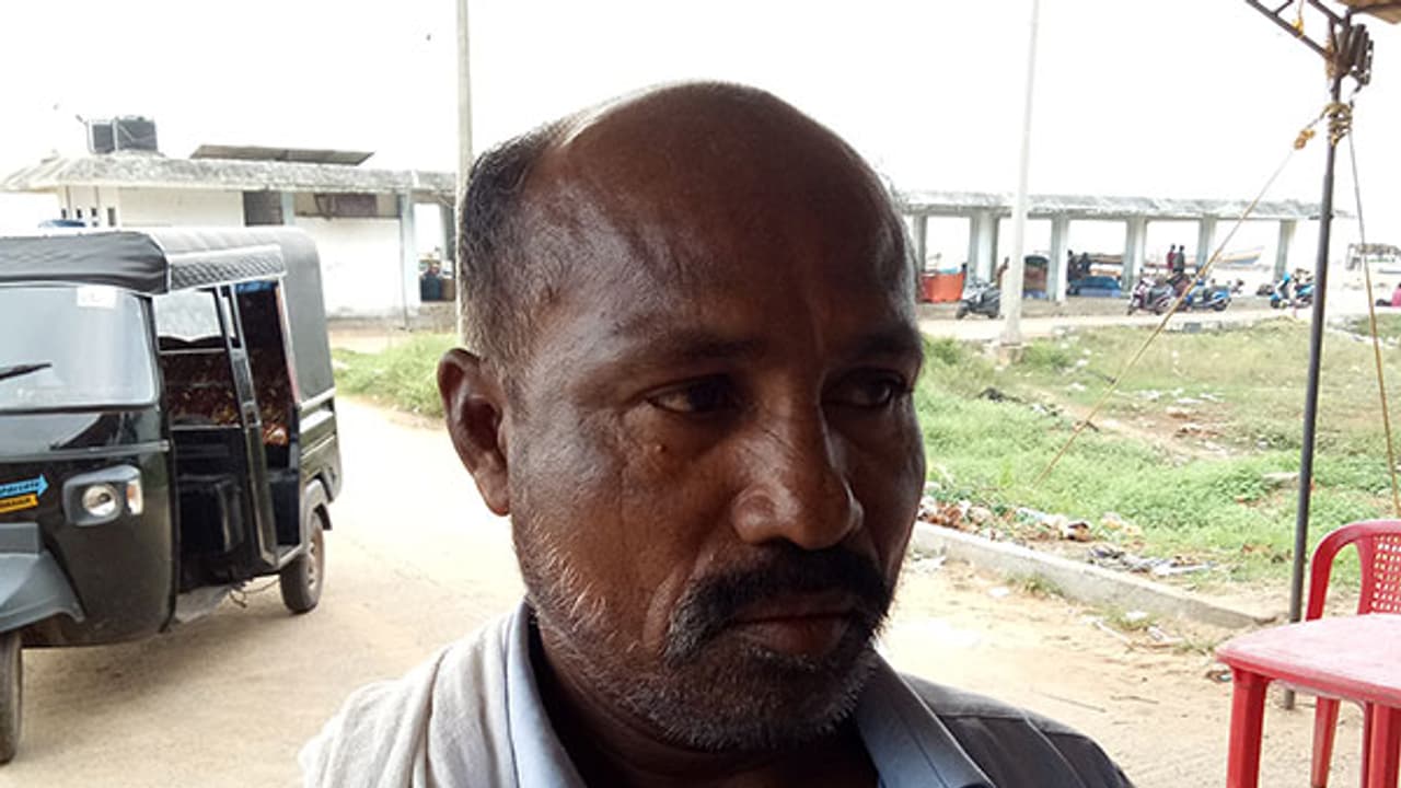 ഓഖി; മരണ മുഖത്തുനിന്ന് സൈറസ് തിരിച്ചുവന്നതിങ്ങനെ ഓഖി; മരണ മുഖത്തുനിന്ന് സൈറസ് തിരിച്ചുവന്നതിങ്ങനെ