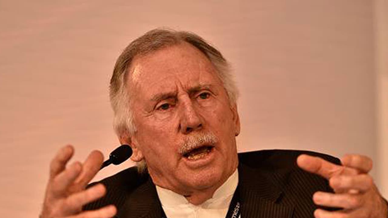 ക്യാച്ചെടുക്കാനറിയുന്ന വിക്കറ്റ് കീപ്പറെ കണ്ടെത്തണമെന്ന് ഓസീസ് ഇതിഹാസം ക്യാച്ചെടുക്കാനറിയുന്ന വിക്കറ്റ് കീപ്പറെ കണ്ടെത്തണമെന്ന് ഓസീസ് ഇതിഹാസം