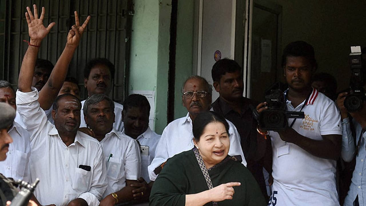 ಜಯಲಲಿತಾ ಸಂಪೂರ್ಣ ಚೇತರಿಕೆ ಜಯಲಲಿತಾ ಸಂಪೂರ್ಣ ಚೇತರಿಕೆ