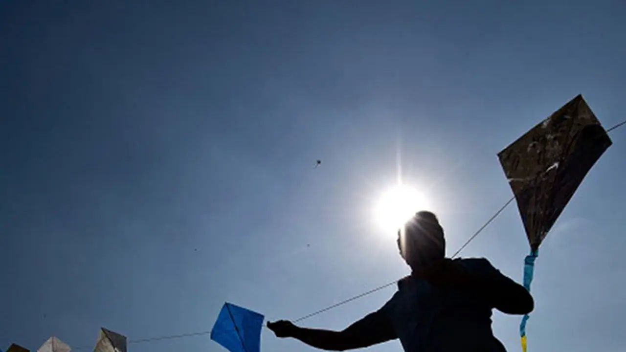 Bizarre: Delhi man killed by kite string