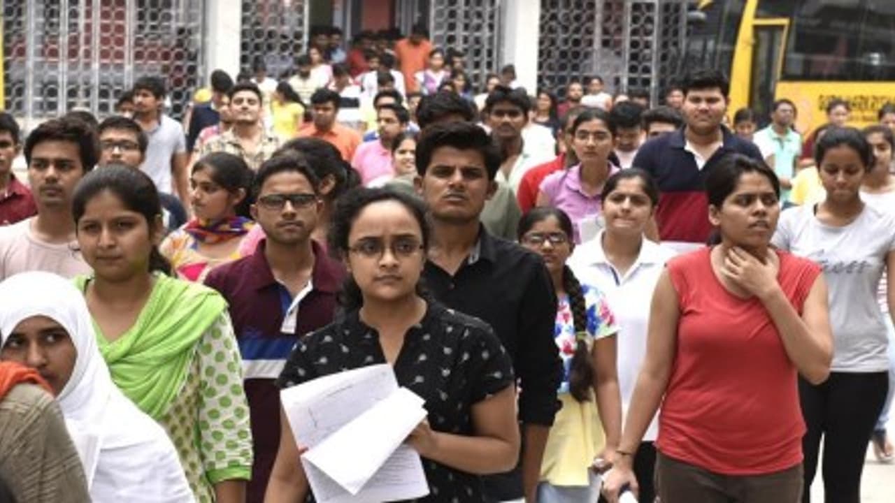 நடிகர் சூர்யாவுக்கு பெருகும் ஆதரவு..!! சூர்யா கூறியது நியாயமானது, அறமானது என மாணவர் அமைப்பு ஆதரவு..!!