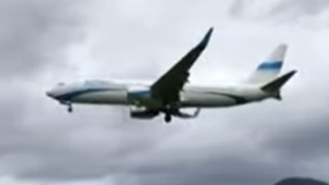 ಕುಡಿದು ವಿಮಾನದಲ್ಲೇ ನಿದ್ದೆ ಮಾಡಿ ಷಿಕಾಗೊದಲ್ಲಿ ಎದ್ದ! ಕುಡಿದು ವಿಮಾನದಲ್ಲೇ ನಿದ್ದೆ ಮಾಡಿ ಷಿಕಾಗೊದಲ್ಲಿ ಎದ್ದ!