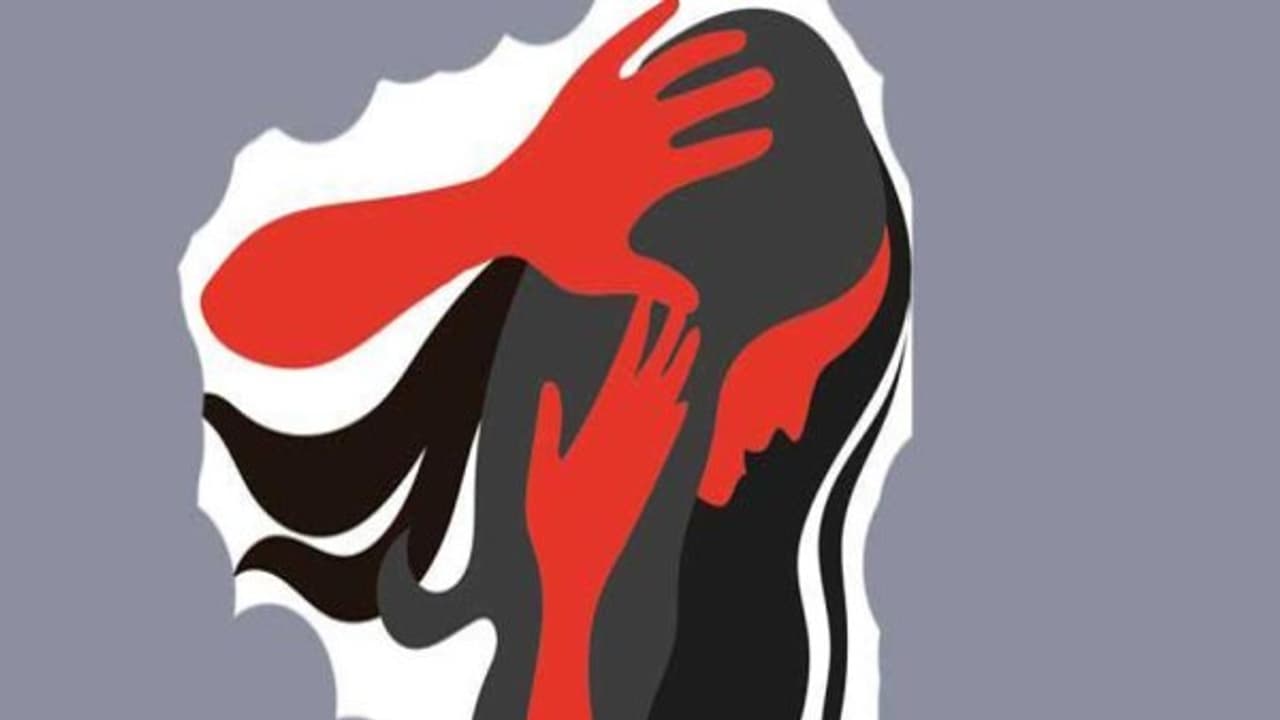 നടിയെ ആക്രമിച്ച കേസ്: വിചാരണ തുറന്ന കോടതിയിൽ വേണമെന്ന അതിജീവിതയുടെ ഹർജി തിങ്കളാഴ്ച പരിഗണിക്കും നടിയെ ആക്രമിച്ച കേസ്: വിചാരണ തുറന്ന കോടതിയിൽ വേണമെന്ന അതിജീവിതയുടെ ഹർജി തിങ്കളാഴ്ച പരിഗണിക്കും