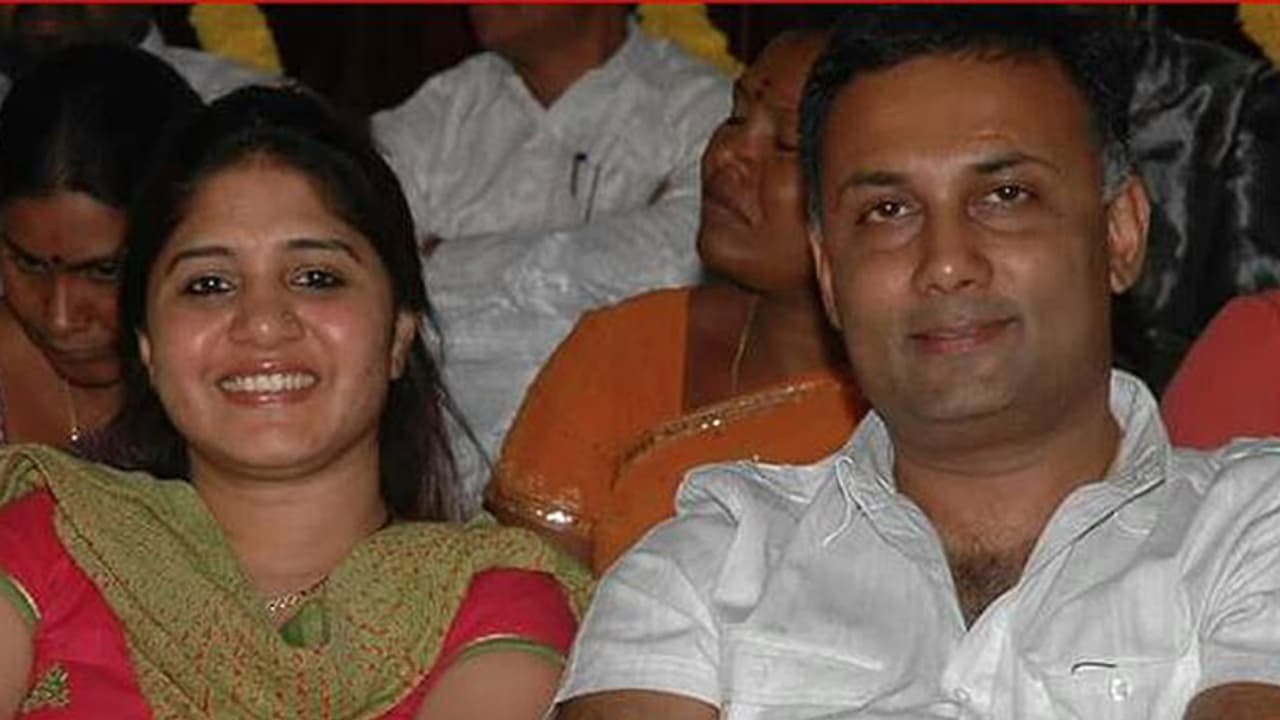 ಚುನಾವಣಾ ಅಖಾಡಕ್ಕೆ ಇಳಿದ ದಿನೇಶ್ ಗುಂಡೂರಾವ್ ಪತ್ನಿ ಟಬು ಚುನಾವಣಾ ಅಖಾಡಕ್ಕೆ ಇಳಿದ ದಿನೇಶ್ ಗುಂಡೂರಾವ್ ಪತ್ನಿ ಟಬು