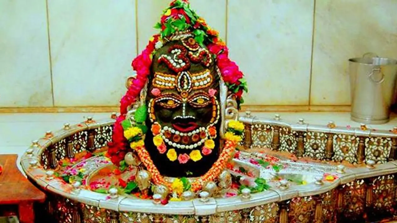 ಹಿಂದೂ ಗುರುತಿನ ಚೀಟಿ ಬಳಸಿ ಉಜ್ಜಯಿನಿ ದೇಗುಲ ಪ್ರವೇಶಕ್ಕೆ ಮುಸ್ಲಿಂ ವ್ಯಕ್ತಿ ಯತ್ನ!