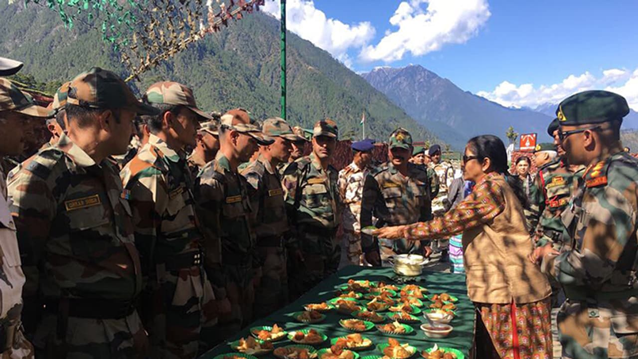 ನಿರ್ಮಲಾ ಸೀತರಾಮನ್ ಅರುಣಾಚಲ ಭೇಟಿಗೆ ಚೀನಾ ಕ್ಯಾತೆ! ನಿರ್ಮಲಾ ಸೀತರಾಮನ್ ಅರುಣಾಚಲ ಭೇಟಿಗೆ ಚೀನಾ ಕ್ಯಾತೆ!