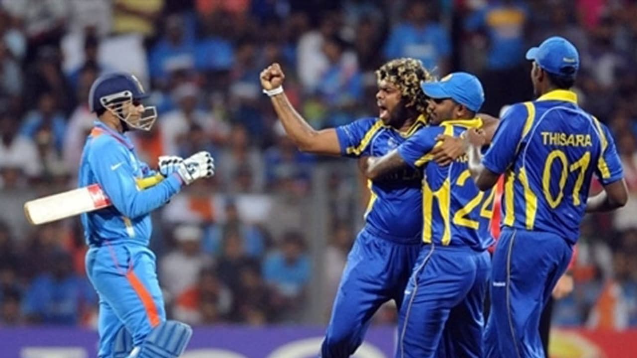 ಭಾರತ ಮಣಿಸಿದ ಲಂಕಾ ಸೆಮೀಸ್ ಆಸೆ ಜೀವಂತ ಭಾರತ ಮಣಿಸಿದ ಲಂಕಾ ಸೆಮೀಸ್ ಆಸೆ ಜೀವಂತ