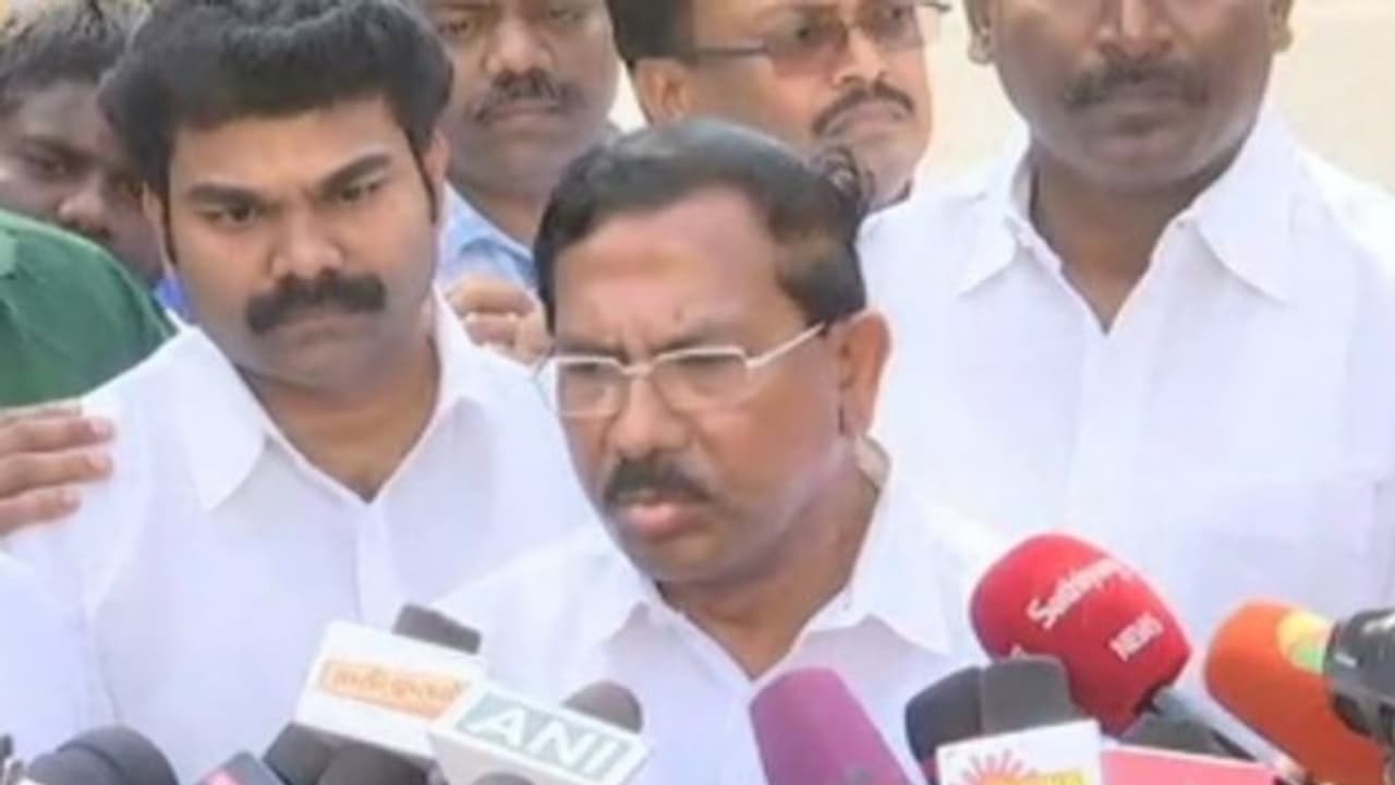 திமுக செய்த அராஜகம் கொஞ்சநஞ்சமில்லை.. மீண்டும் அதிமுக ஆட்சிதான்.. அடித்துக் கூறும் அமைச்சர். திமுக செய்த அராஜகம் கொஞ்சநஞ்சமில்லை.. மீண்டும் அதிமுக ஆட்சிதான்.. அடித்துக் கூறும் அமைச்சர்.