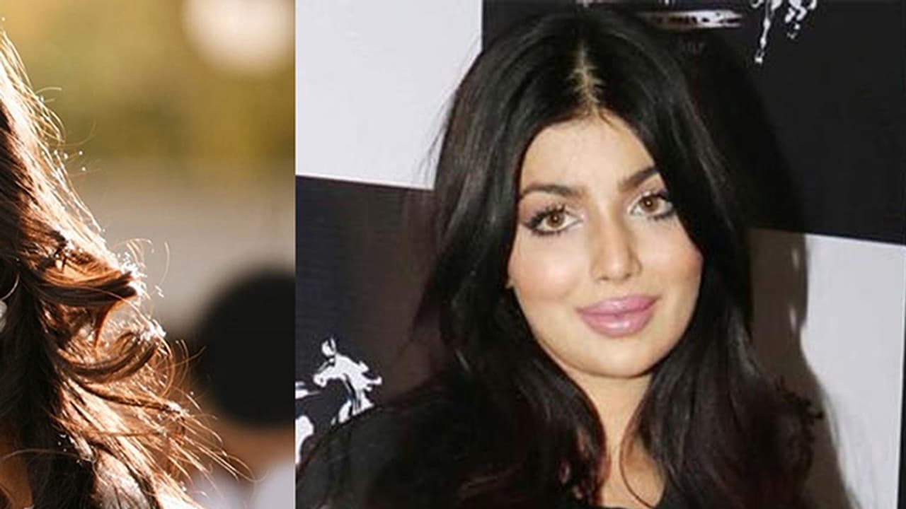 ಸೌಂದರ್ಯ ಹೆಚ್ಚಿಸಲು ಪ್ಲಾಸ್ಟಿಕ್ ಸರ್ಜರಿ ಮಾಡಿ ಕುರೂಪಿಯಾದಳಾ ಪ್ರಖ್ಯಾತ ನಟಿ?: ಮುಖ ಹೇಗಾಗಿದೆ ಗೊತ್ತಾ? ಸೌಂದರ್ಯ ಹೆಚ್ಚಿಸಲು ಪ್ಲಾಸ್ಟಿಕ್ ಸರ್ಜರಿ ಮಾಡಿ ಕುರೂಪಿಯಾದಳಾ ಪ್ರಖ್ಯಾತ ನಟಿ?: ಮುಖ ಹೇಗಾಗಿದೆ ಗೊತ್ತಾ?