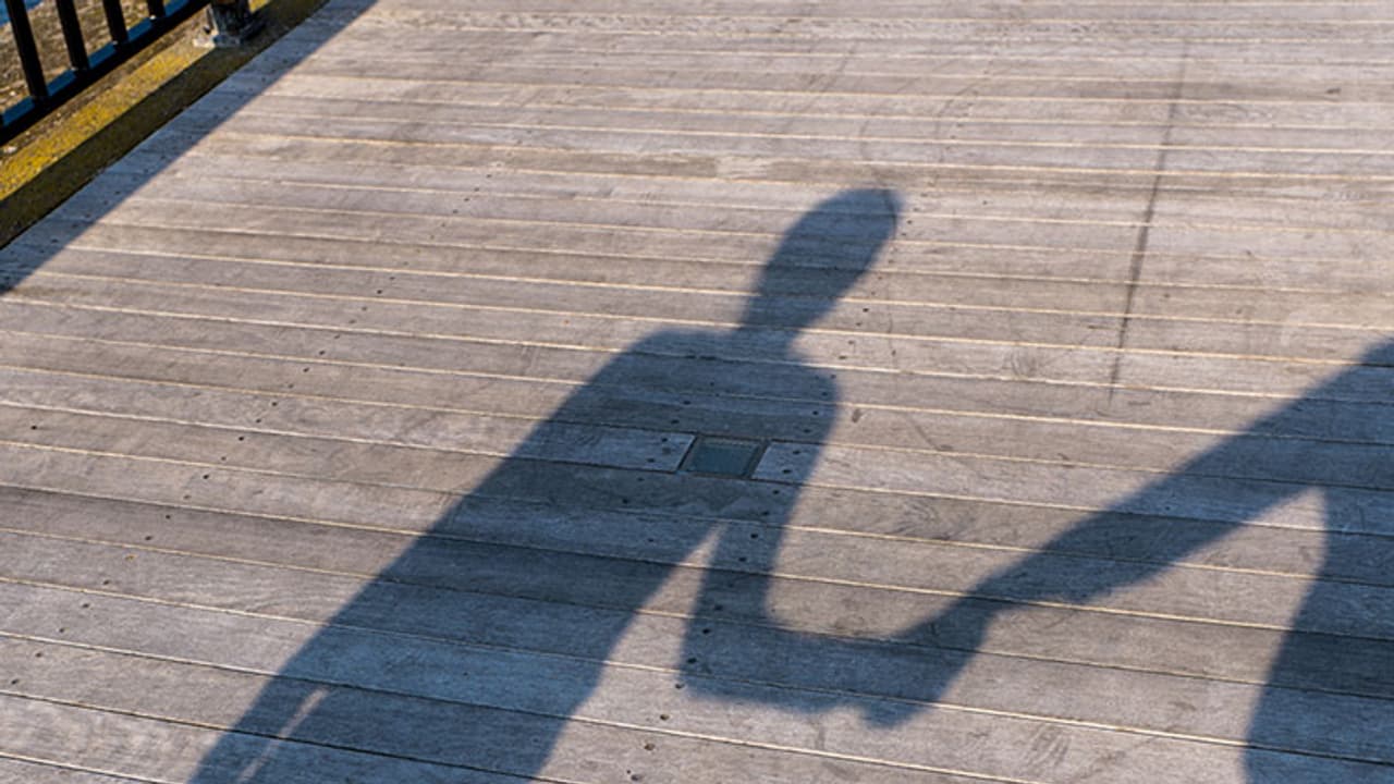 Hand holding unearth's 15 year long affair, four children! Hand holding unearth's 15 year long affair, four children!