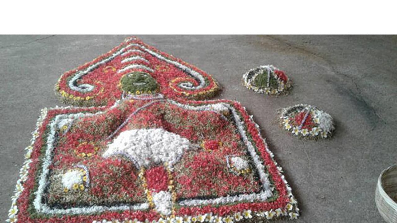 വടക്കന് കേരളത്തില് മീനചൂടില് കാമദേവ പൂജയ്ക്കായി പൂവിളിയുയരും വടക്കന് കേരളത്തില് മീനചൂടില് കാമദേവ പൂജയ്ക്കായി പൂവിളിയുയരും