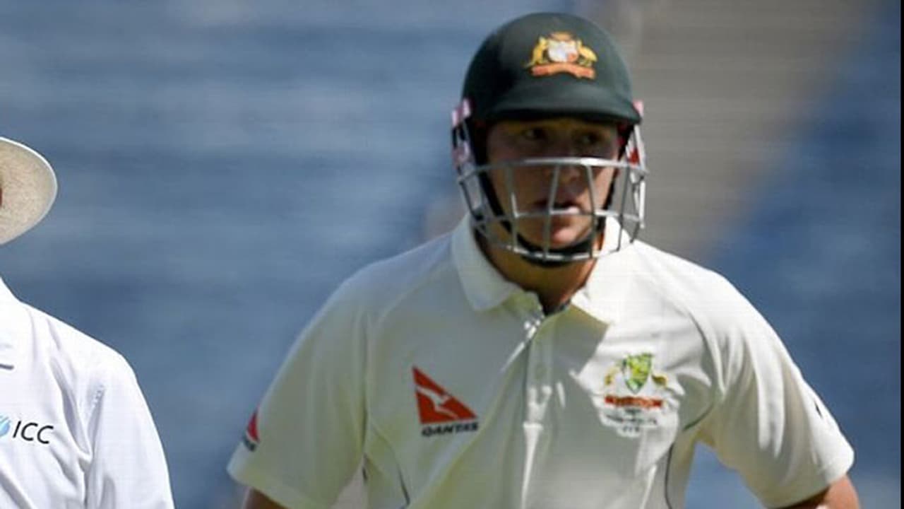 പ്രകൃതിയുടെ വിളി; ക്രീസ് വിട്ടോടി ബാറ്റ്സ്മാന് പ്രകൃതിയുടെ വിളി; ക്രീസ് വിട്ടോടി ബാറ്റ്സ്മാന്