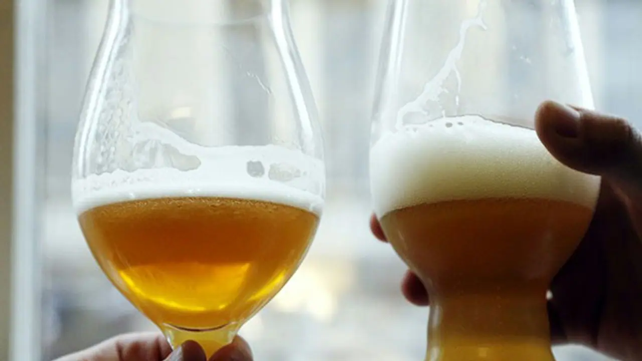 Bellary drought: Liquor sale drop worries Excise department Bellary drought: Liquor sale drop worries Excise department