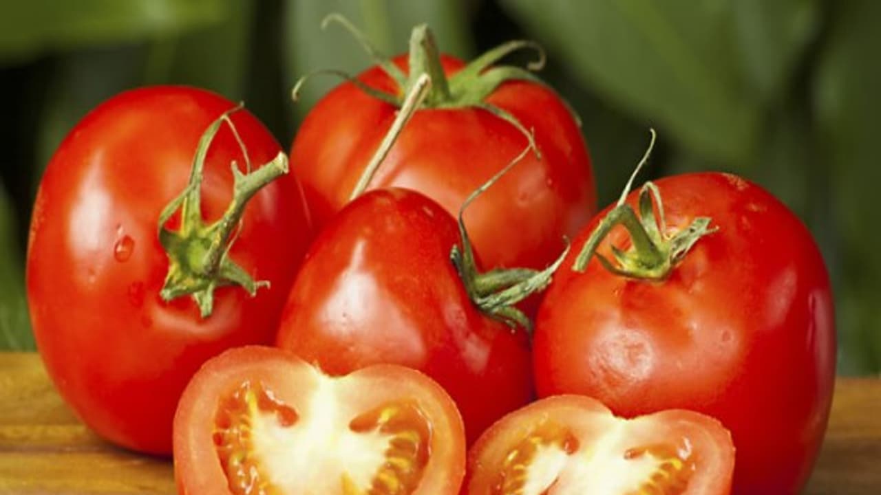 நன்மைகள் பல தரும் தக்காளியால் இவ்வளவு சிக்கல்களும் வரும்... நன்மைகள் பல தரும் தக்காளியால் இவ்வளவு சிக்கல்களும் வரும்...