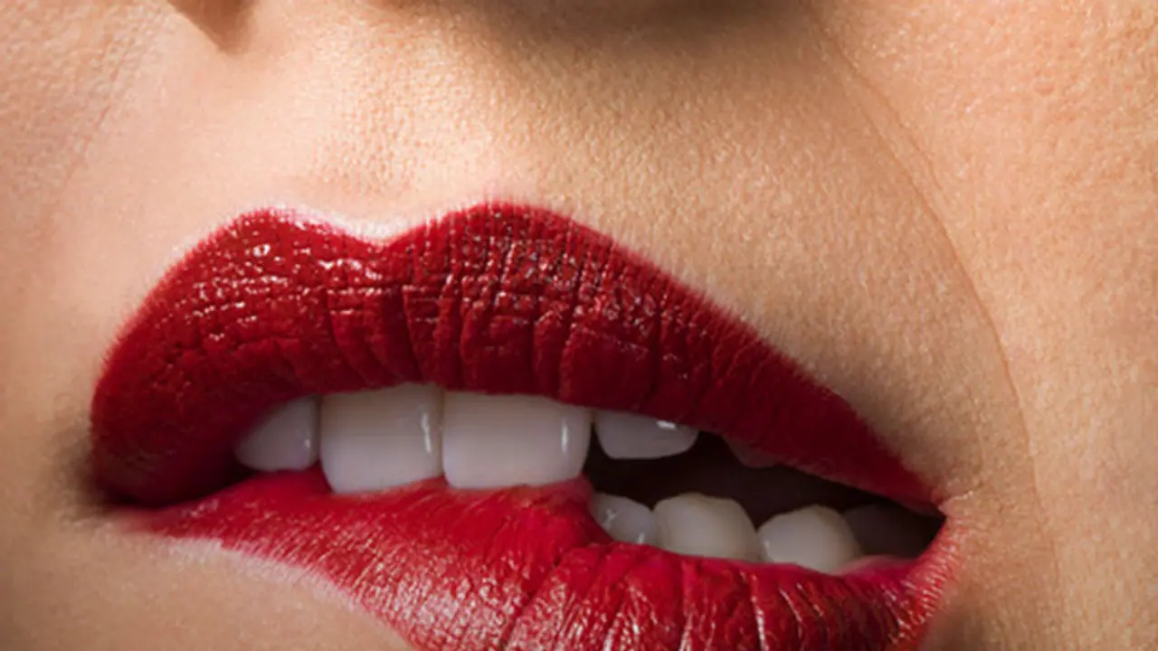 MP ಹನಿಟ್ರ್ಯಾಪ್ ಸೆಕ್ಸ್ ಸ್ಕ್ಯಾಂಡಲ್ ಸ್ಫೋಟ, ಸರ್ಕಾರಕ್ಕೆ ಕುತ್ತು ತರುತ್ತಾ? MP ಹನಿಟ್ರ್ಯಾಪ್ ಸೆಕ್ಸ್ ಸ್ಕ್ಯಾಂಡಲ್ ಸ್ಫೋಟ, ಸರ್ಕಾರಕ್ಕೆ ಕುತ್ತು ತರುತ್ತಾ?