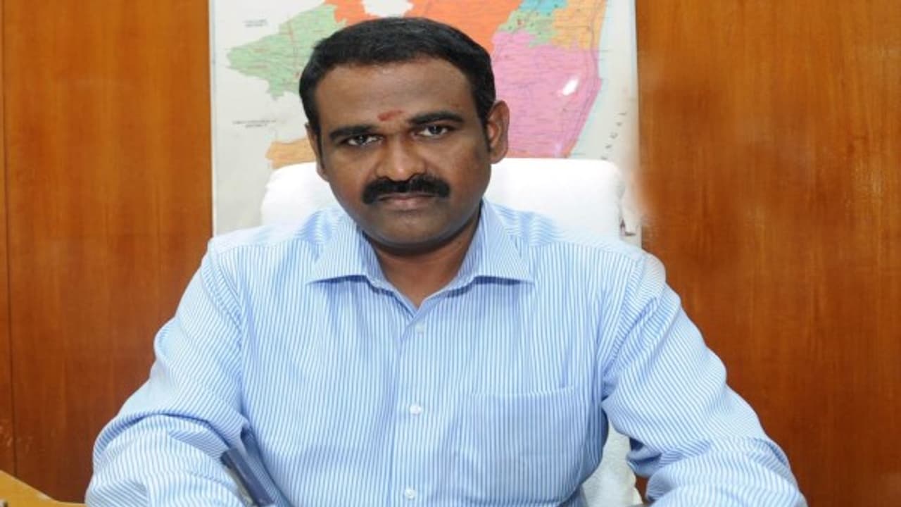 பிப்ரவரி 13 ல் ஓய்வுப் பெற்ற அரசு அலுவலர்களுக்கான குறைதீர் முகாம்; ஆட்சியர் தலைமை ஏற்கிறார்... பிப்ரவரி 13 ல் ஓய்வுப் பெற்ற அரசு அலுவலர்களுக்கான குறைதீர் முகாம்; ஆட்சியர் தலைமை ஏற்கிறார்...