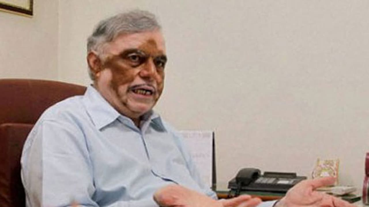 സംസ്ഥാനത്തെ ക്രമസമാധാനനില കേന്ദ്രത്തെ ധരിപ്പിച്ച് ഗവർണർ