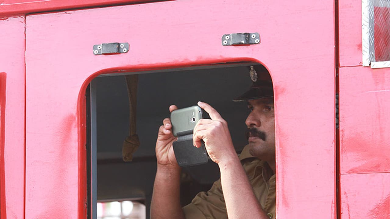 പരവൂര് വെടിക്കെട്ട് ദുരന്തത്തില്നിന്ന് നാം പഠിക്കാത്ത പാഠങ്ങള് പരവൂര് വെടിക്കെട്ട് ദുരന്തത്തില്നിന്ന് നാം പഠിക്കാത്ത പാഠങ്ങള്