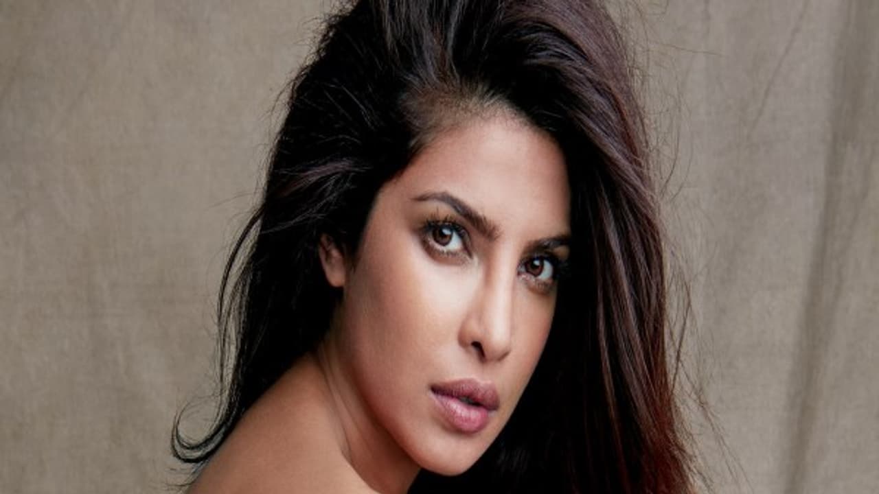 பட வாய்ப்புக்காக படுக்கைக்கு செல்லும் ஆண்கள்..! உண்மையை உலகறிய சொன்ன பிரியங்கா சோப்ரா..! பட வாய்ப்புக்காக படுக்கைக்கு செல்லும் ஆண்கள்..! உண்மையை உலகறிய சொன்ன பிரியங்கா சோப்ரா..!