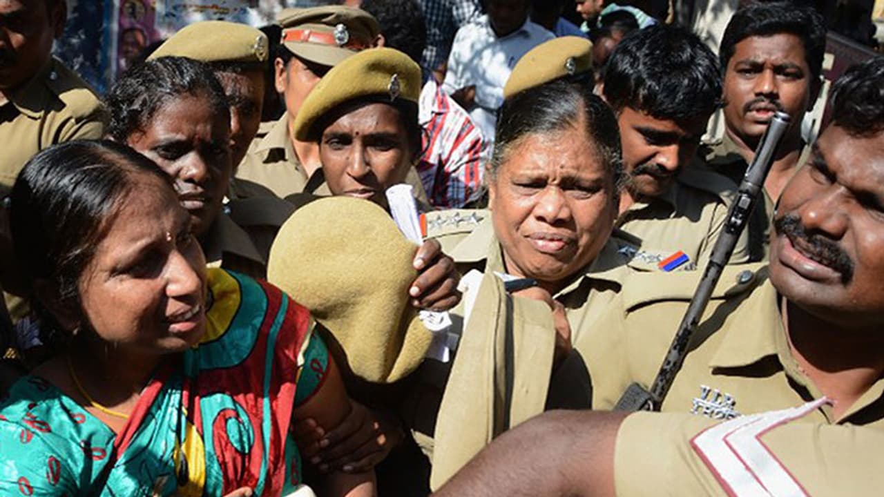 Cannot entertain Nalini's release plea: TN govt in Rajiv Gandhi case Cannot entertain Nalini's release plea: TN govt in Rajiv Gandhi case