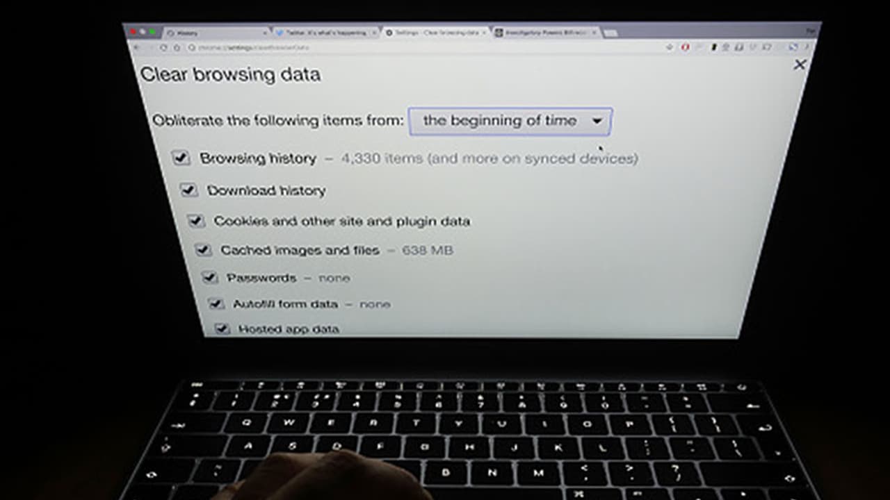 Your web browser knows everything about you Your web browser knows everything about you