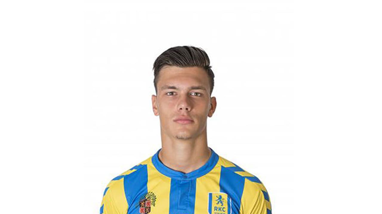 പണി തന്ന സിഫ്നിയോസിന് എട്ടിന്റെ പണി കൊടുത്ത് ബ്ലാസ്റ്റേഴ്സ് പണി തന്ന സിഫ്നിയോസിന് എട്ടിന്റെ പണി കൊടുത്ത് ബ്ലാസ്റ്റേഴ്സ്