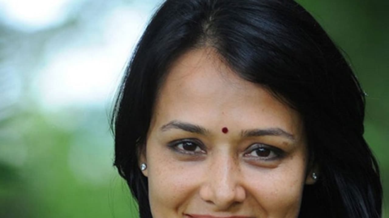 Amala Akkineni returns to Mollywood after 25 years Amala Akkineni returns to Mollywood after 25 years